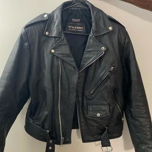 Wilson The Leather Experts Medium